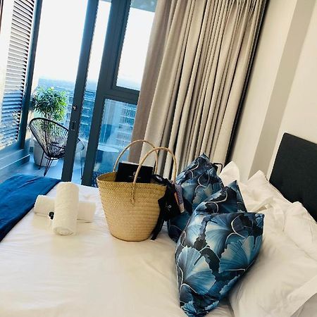 Appartamento Umhlanga Arch 10Th Floor- Sea Views! Durban Esterno foto